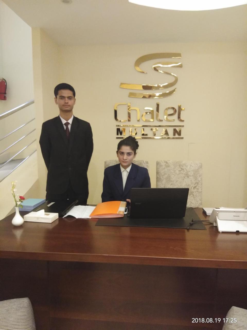 S Chalet 물탄 외부 사진